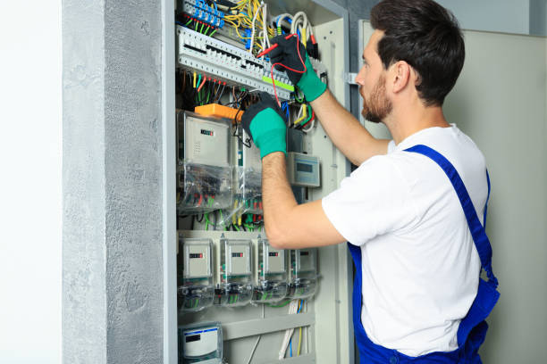 Best Circuit Breaker Repair  in Locust Valley, NY